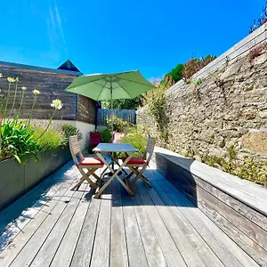 300-m-plage-et-centre-ville-parking-privatif-et-gratuit.inbrittany.com/